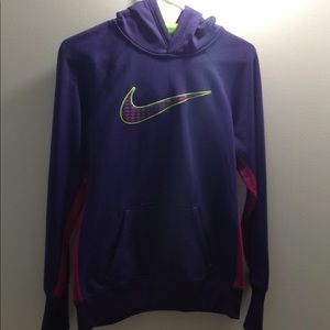 Women's purple Nike sweatshirt